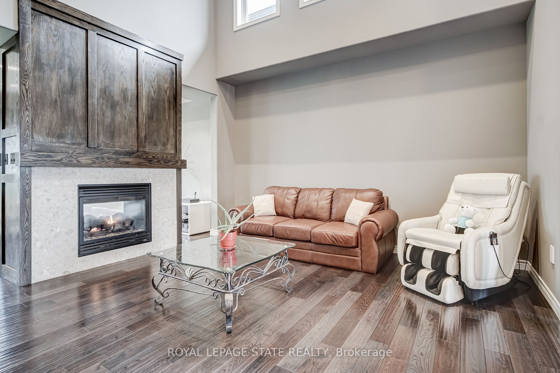 84 Lorne Ave