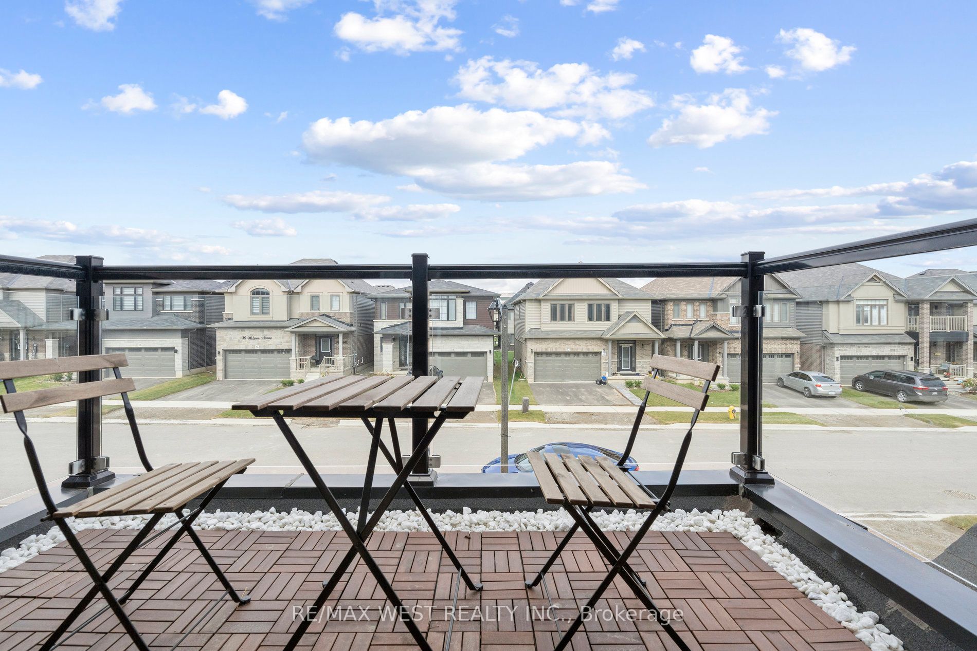 29 Mclaren Ave