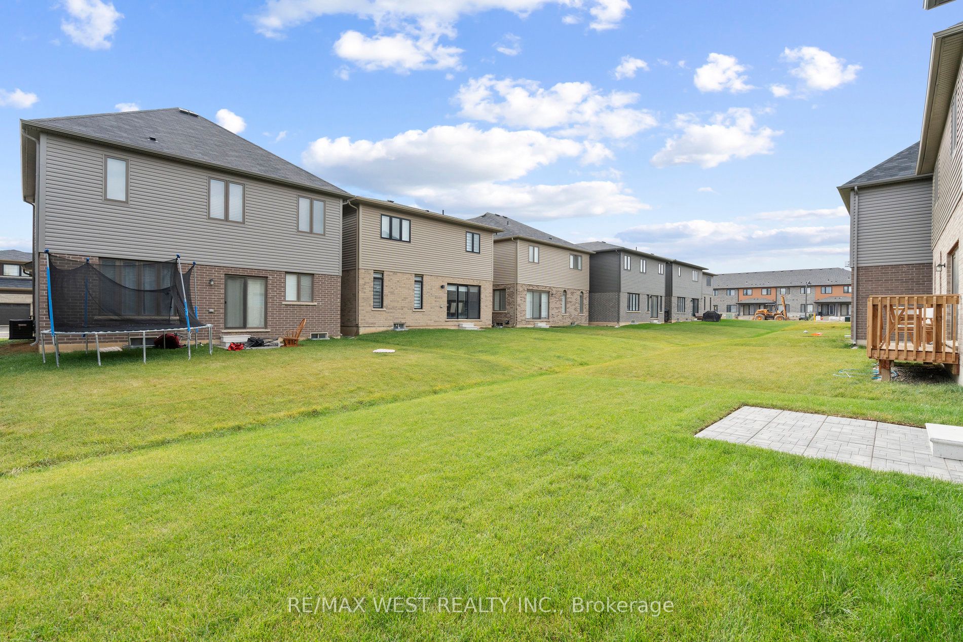 29 Mclaren Ave