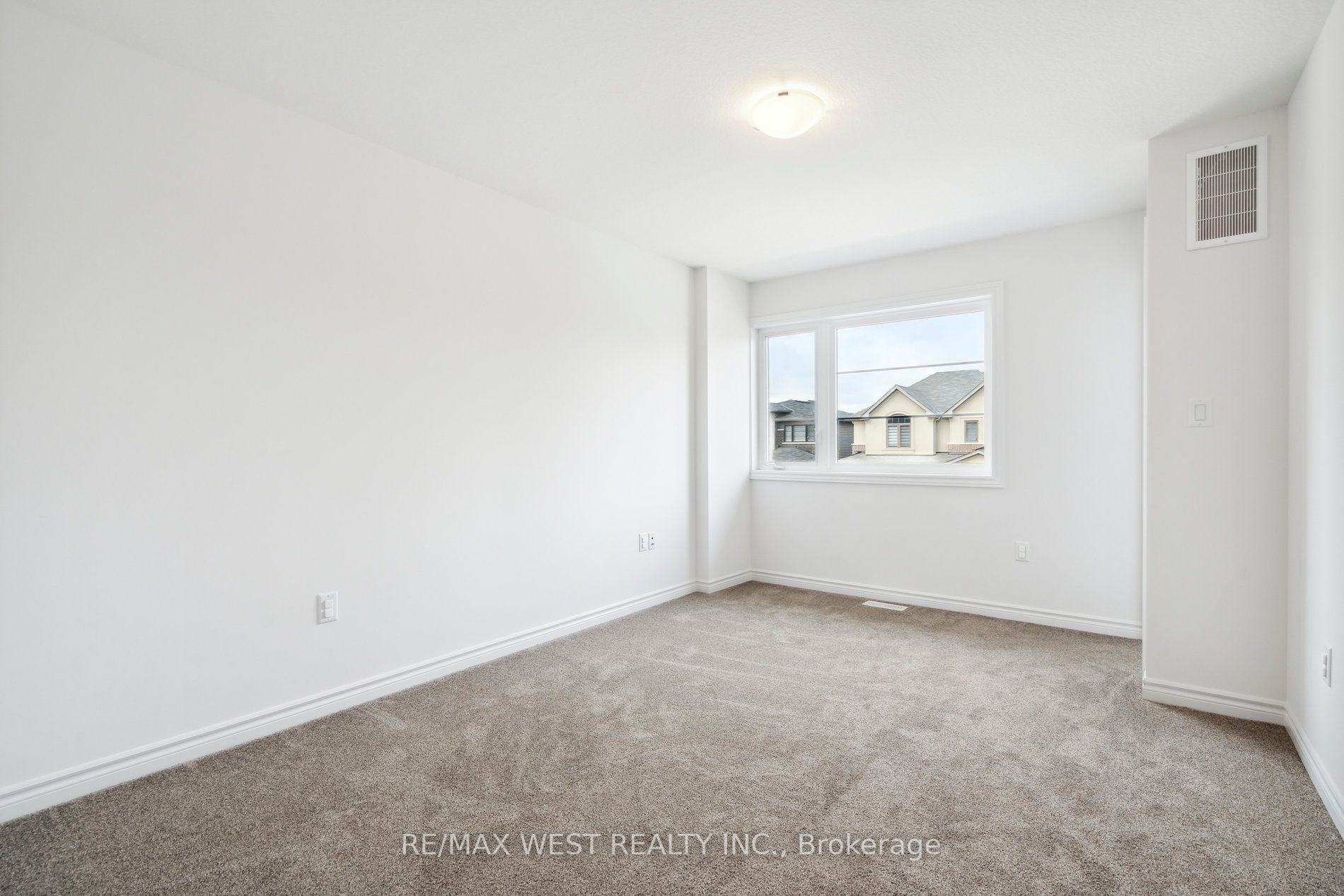 29 Mclaren Ave