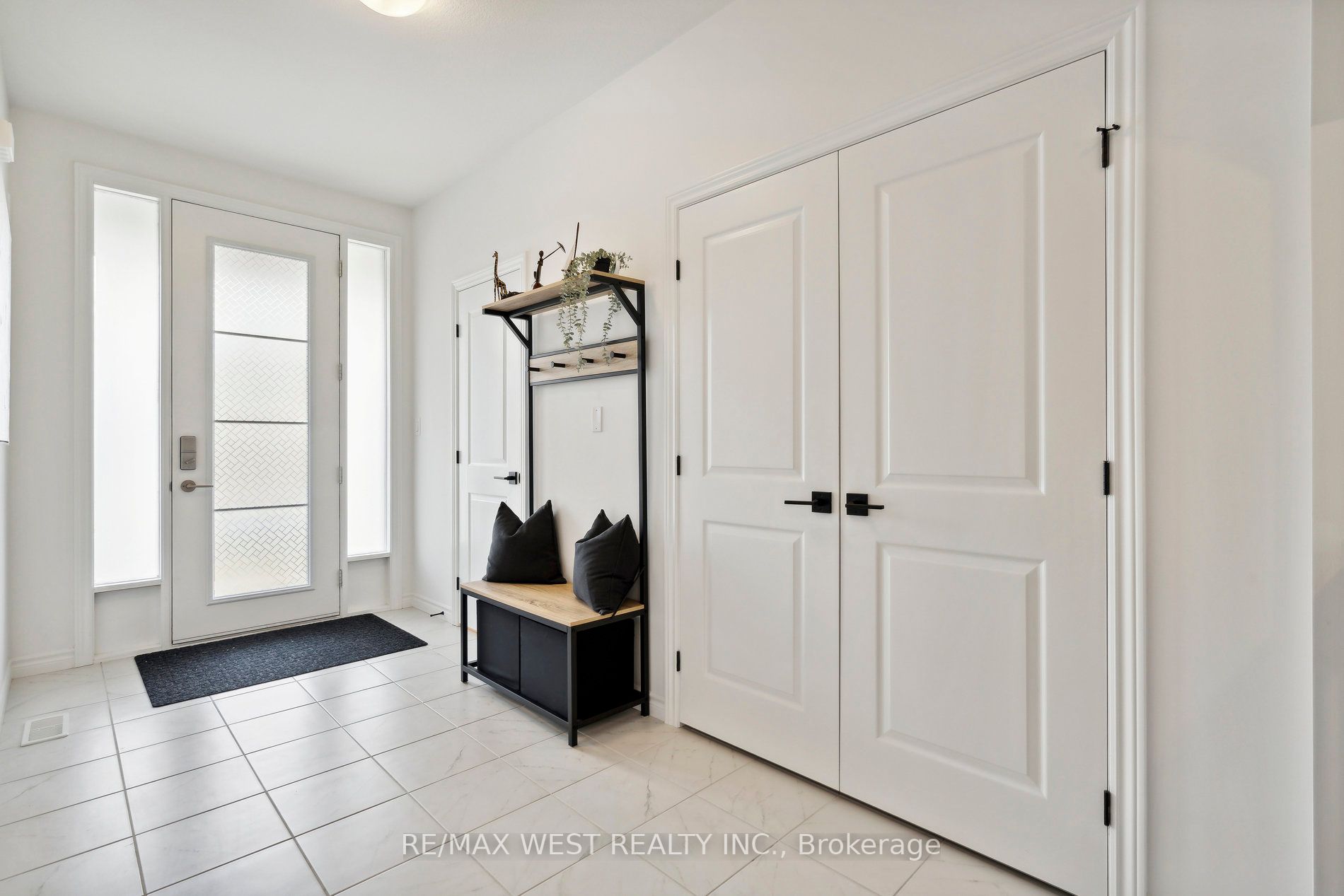 29 Mclaren Ave