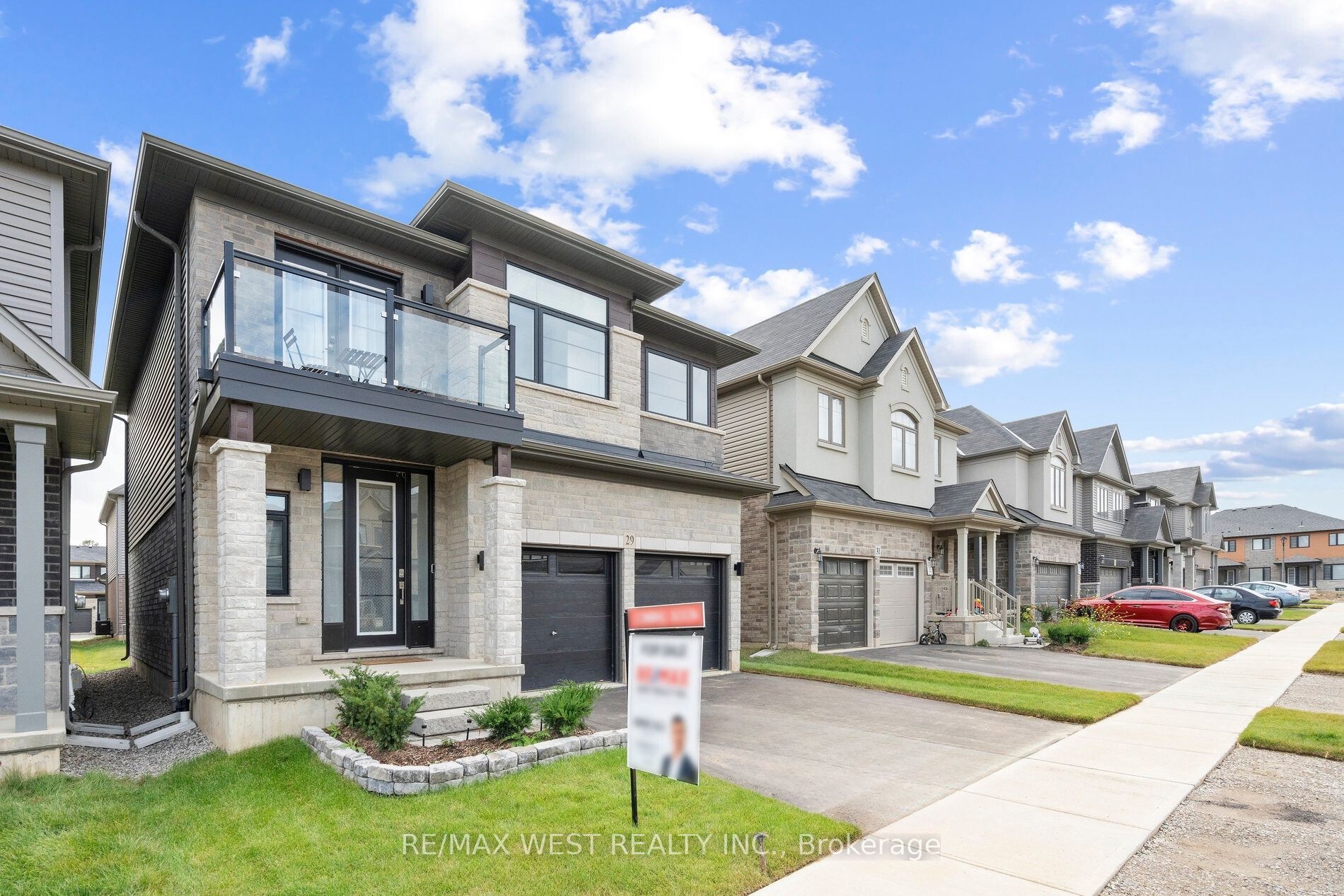 29 Mclaren Ave