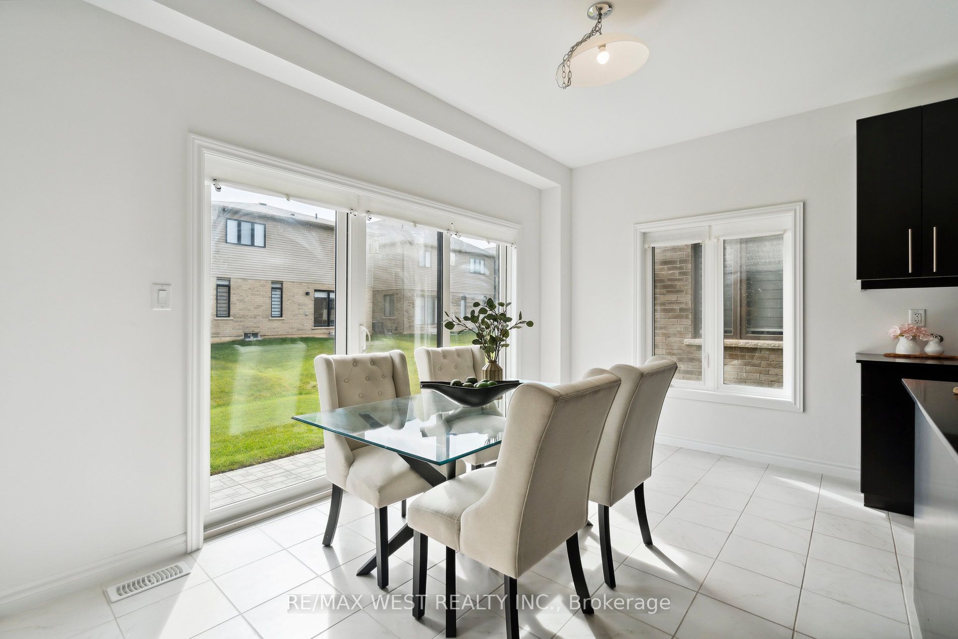 29 Mclaren Ave