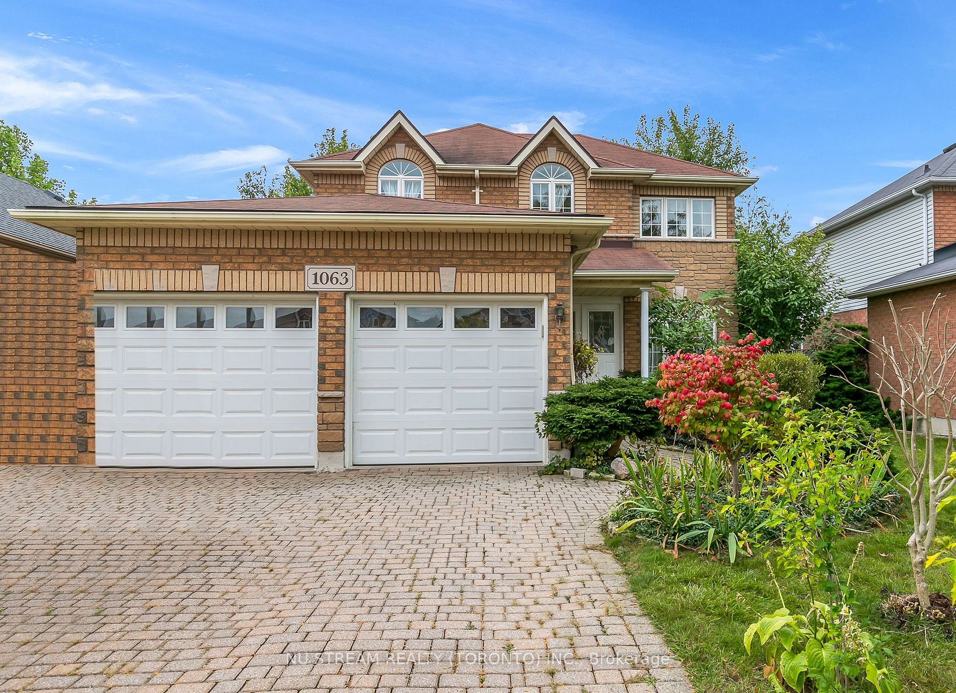 1063 Peach Blossom Cres