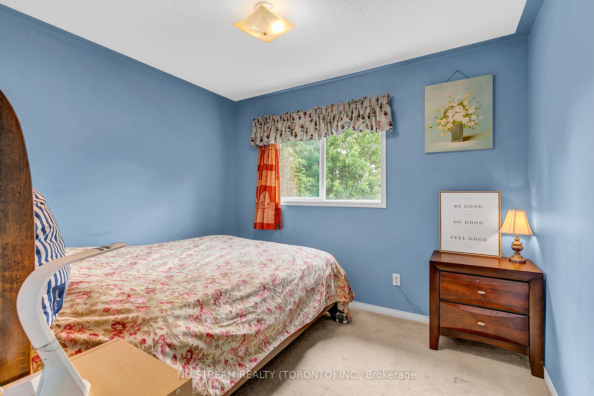 1063 Peach Blossom Cres