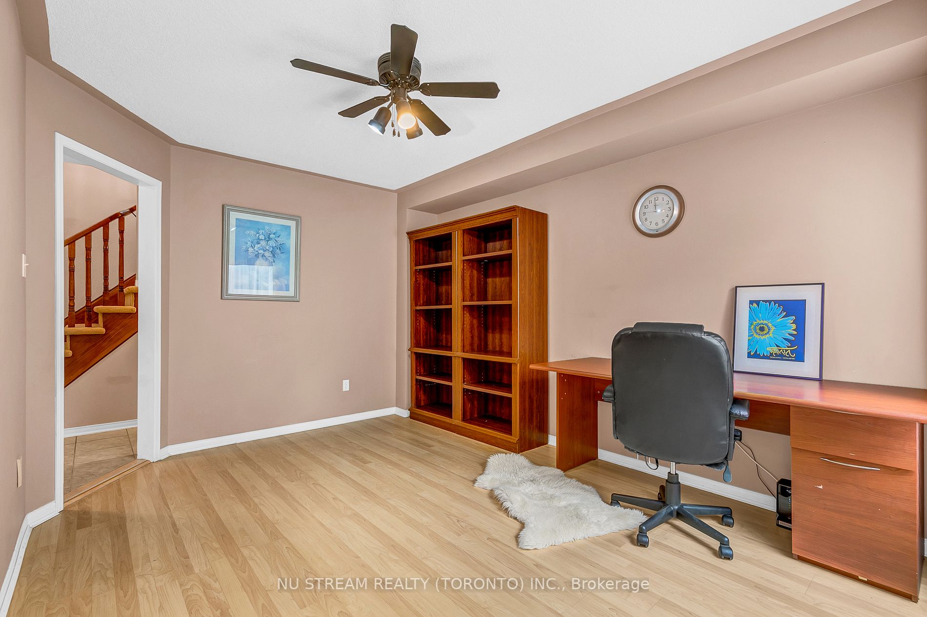 1063 Peach Blossom Cres