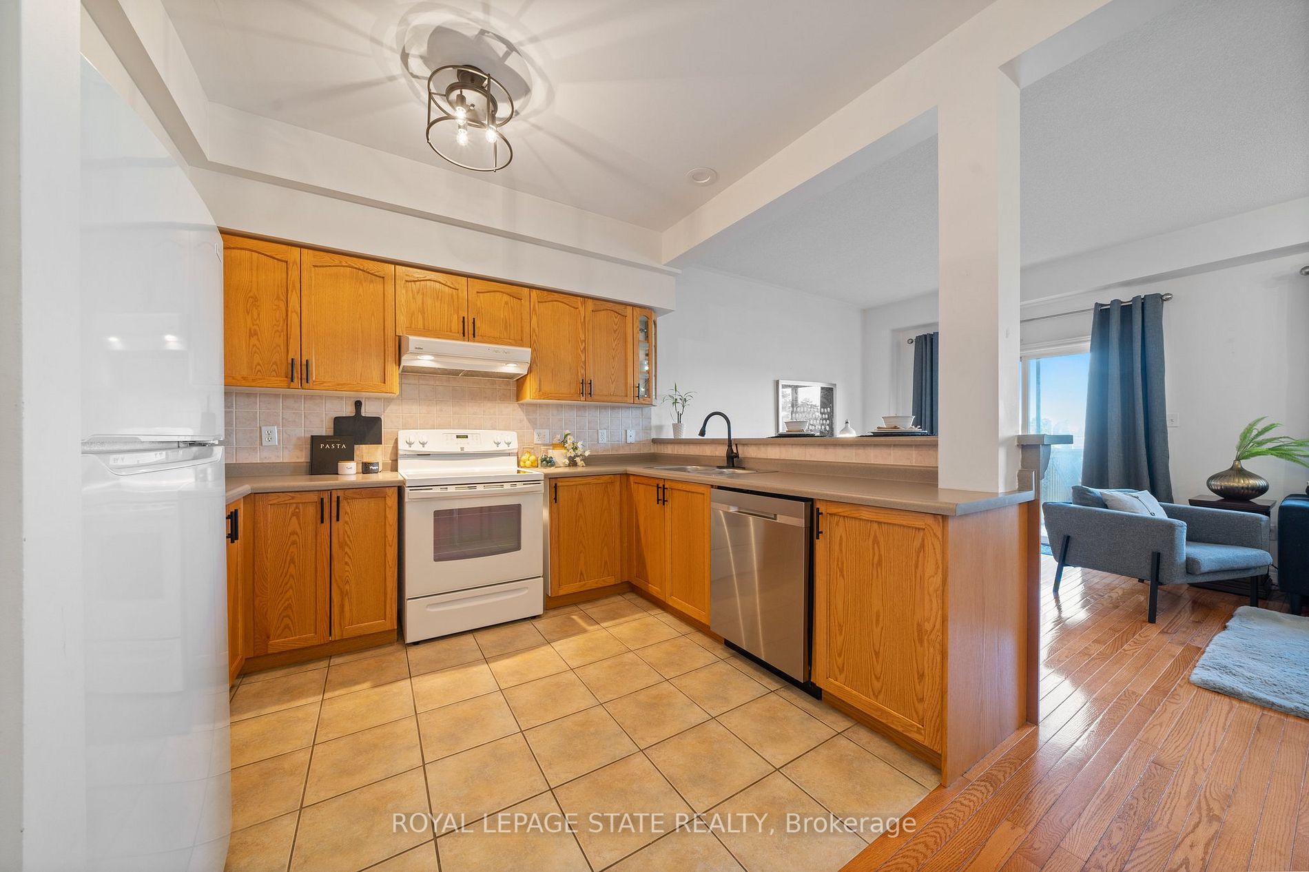 213 Nash Road E, #18