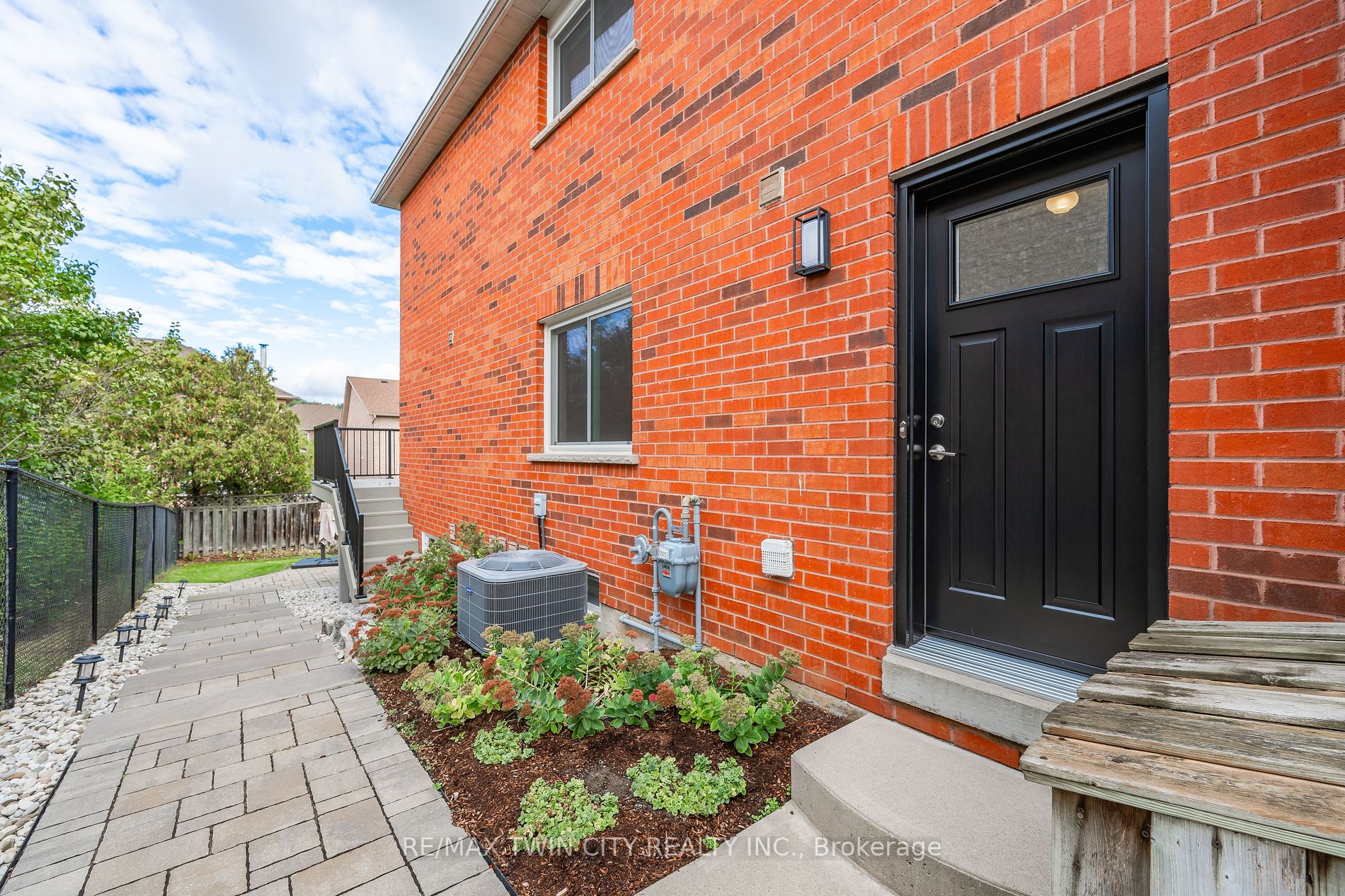 14 Coleman Crt