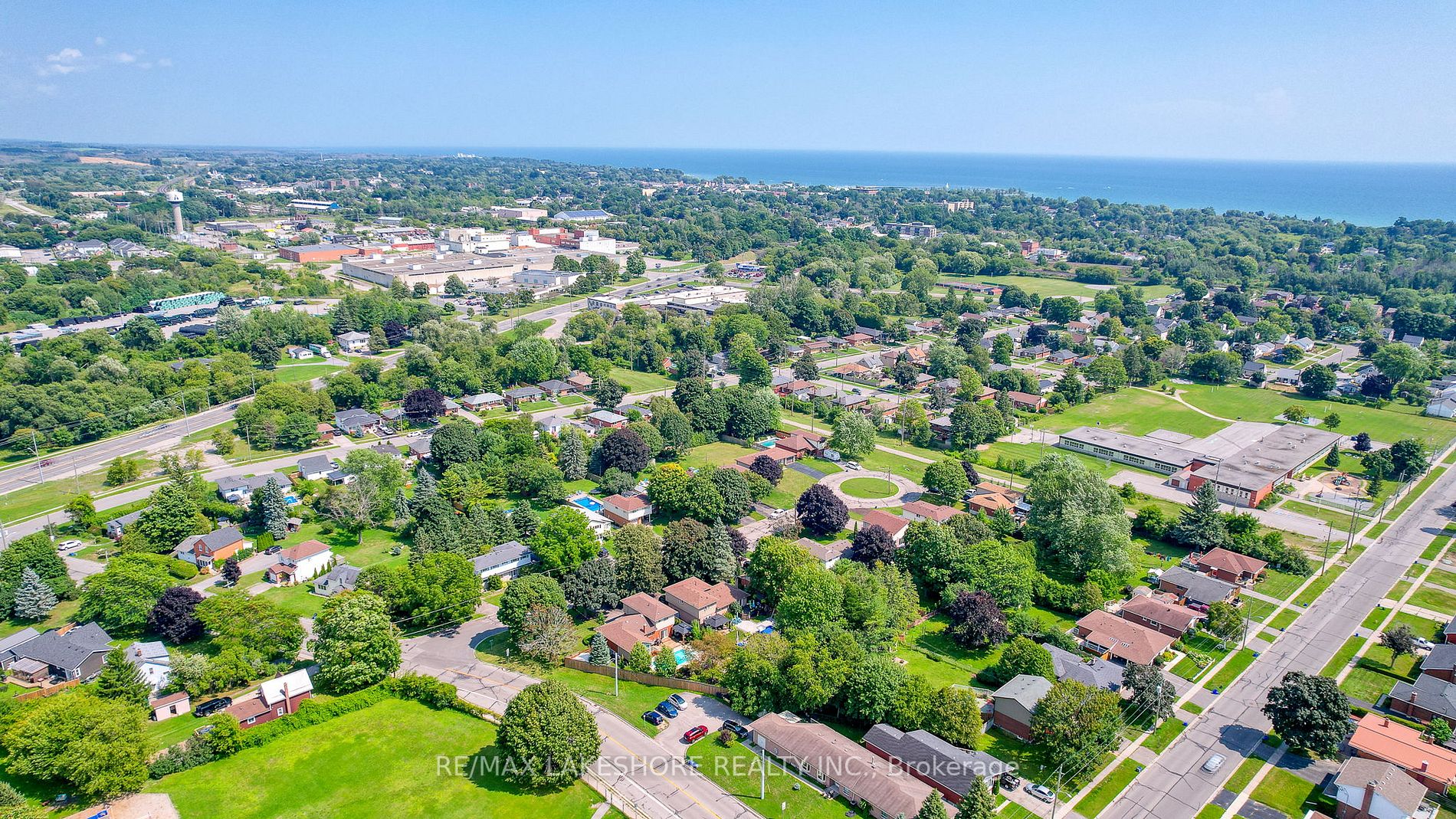 701 Jeffrey Cres