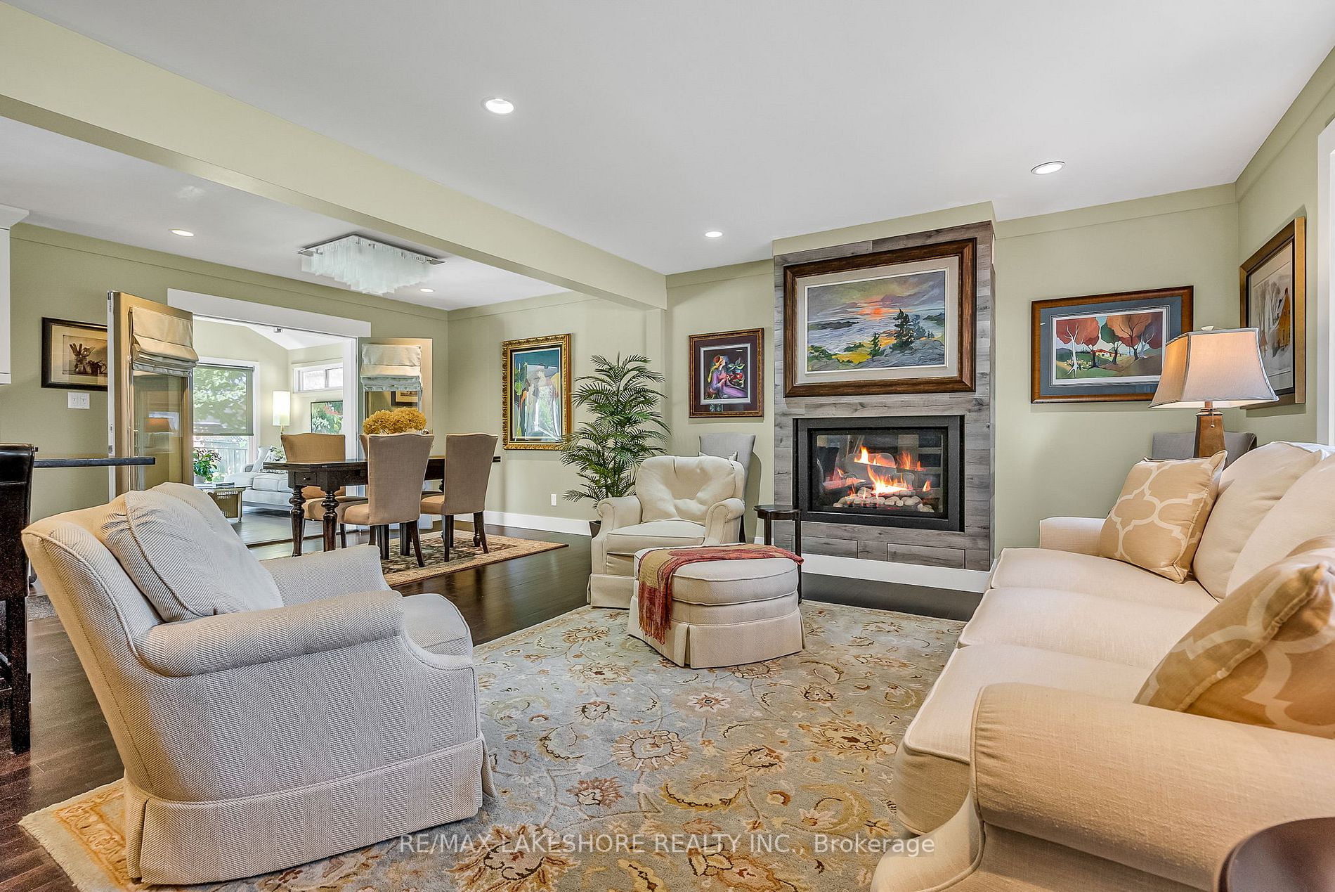 701 Jeffrey Cres