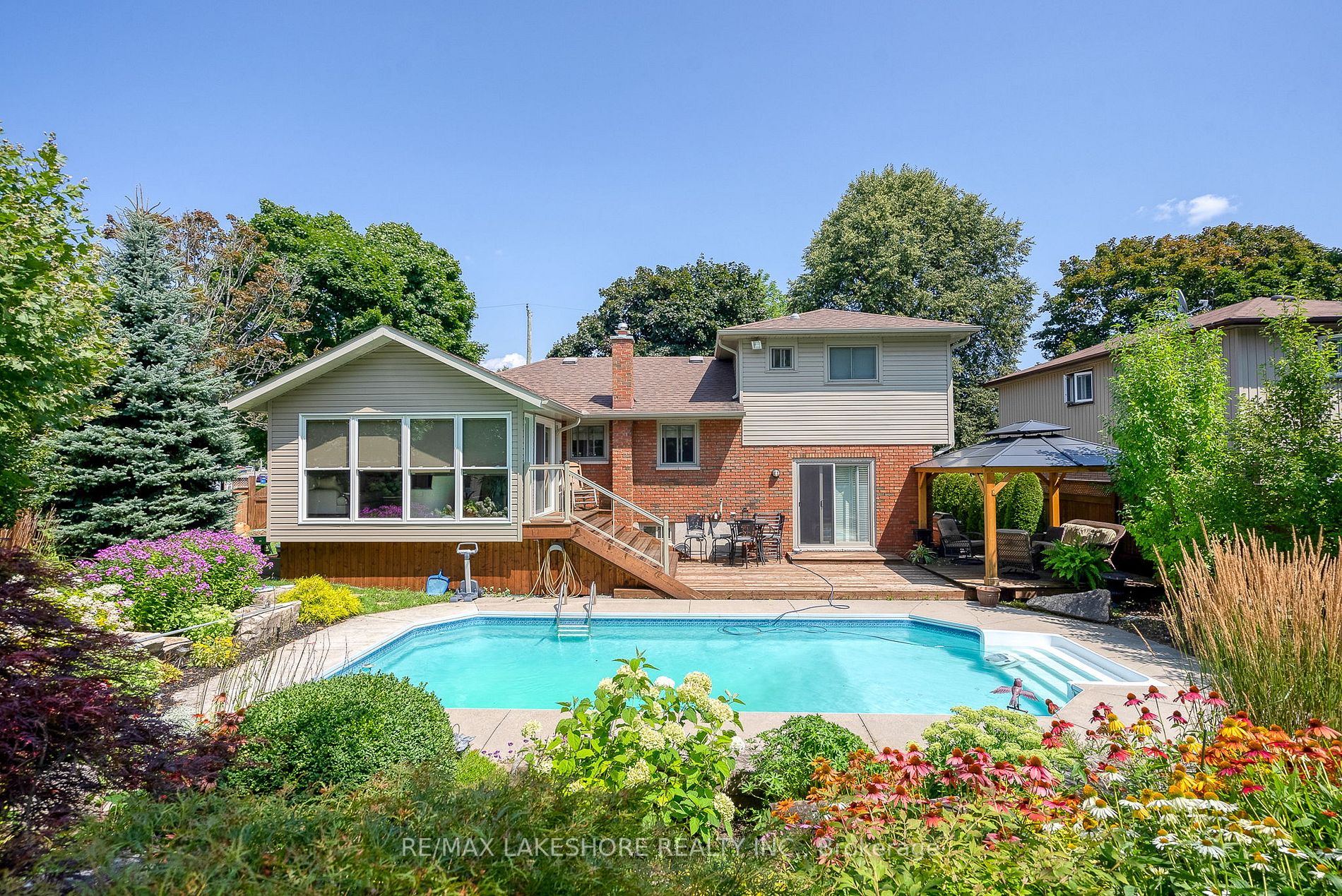 701 Jeffrey Cres