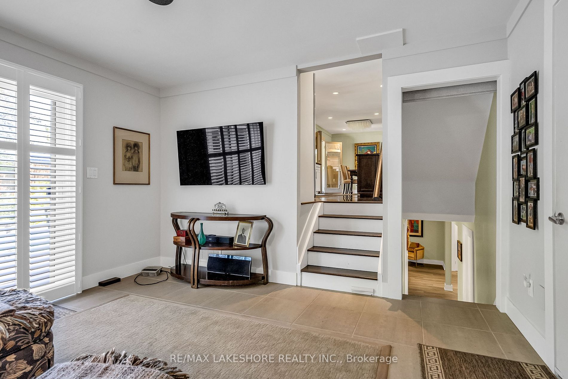 701 Jeffrey Cres