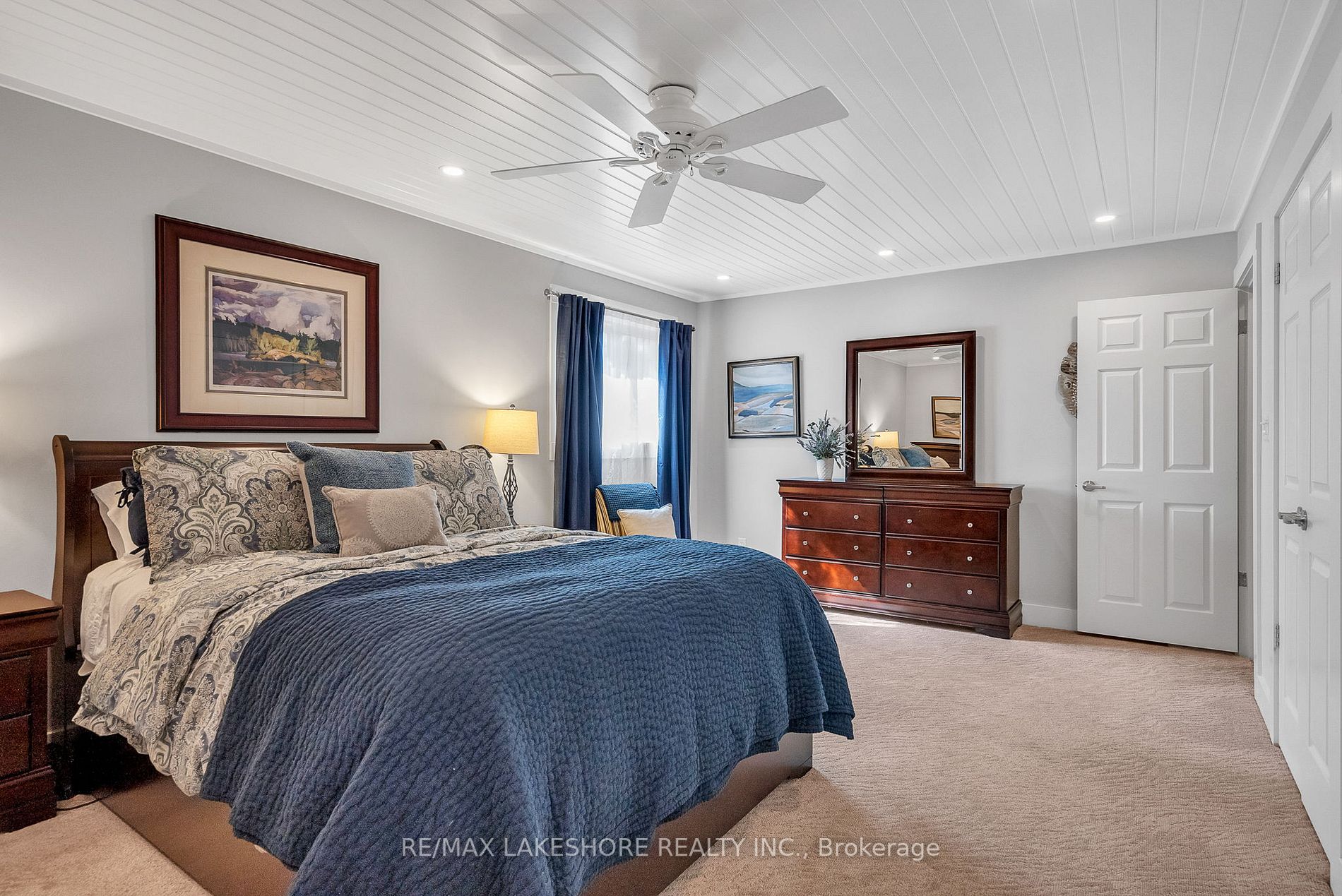 701 Jeffrey Cres