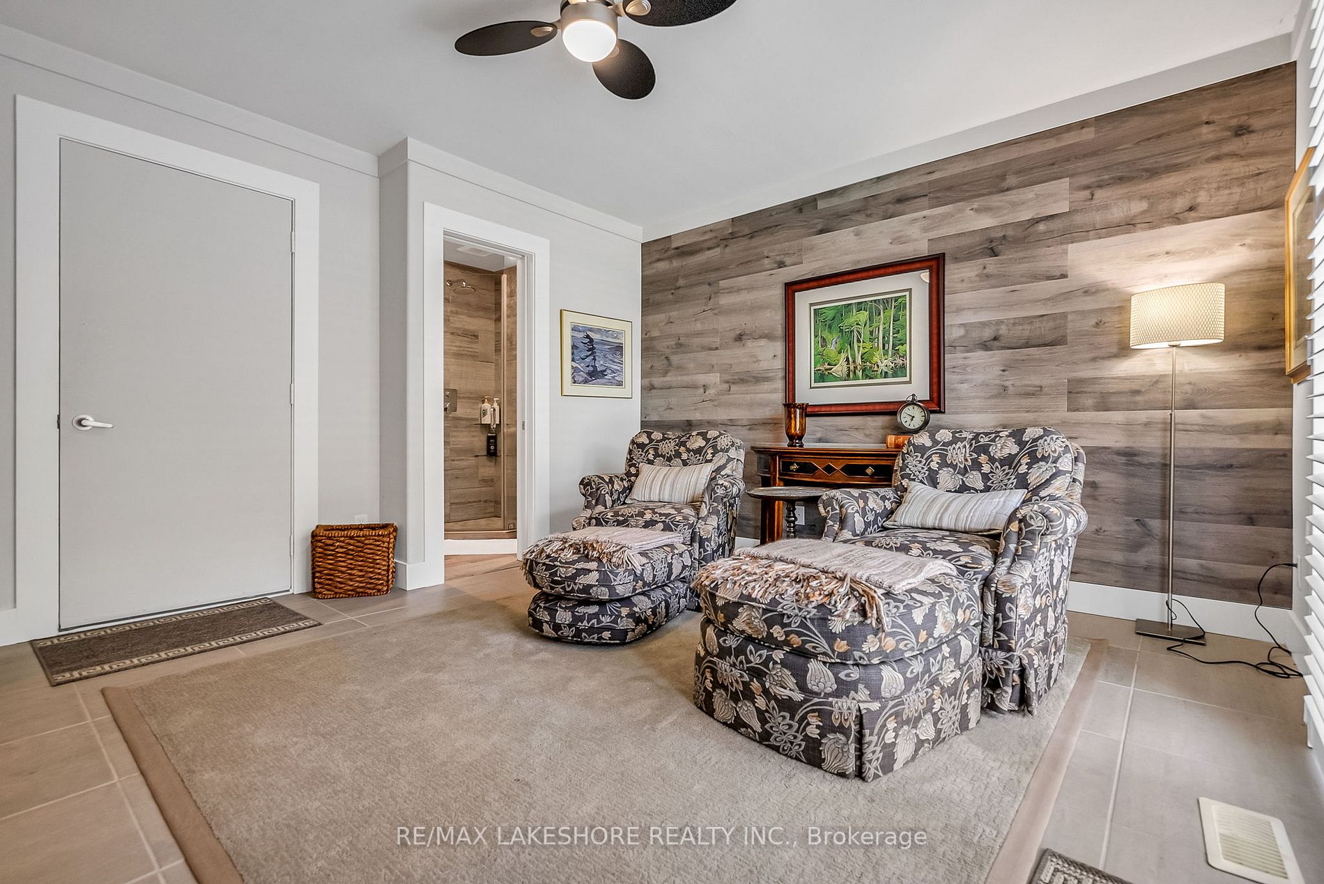 701 Jeffrey Cres