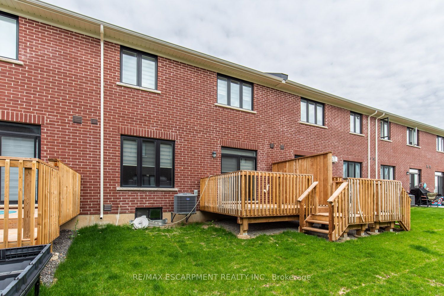 60 Skinner Rd