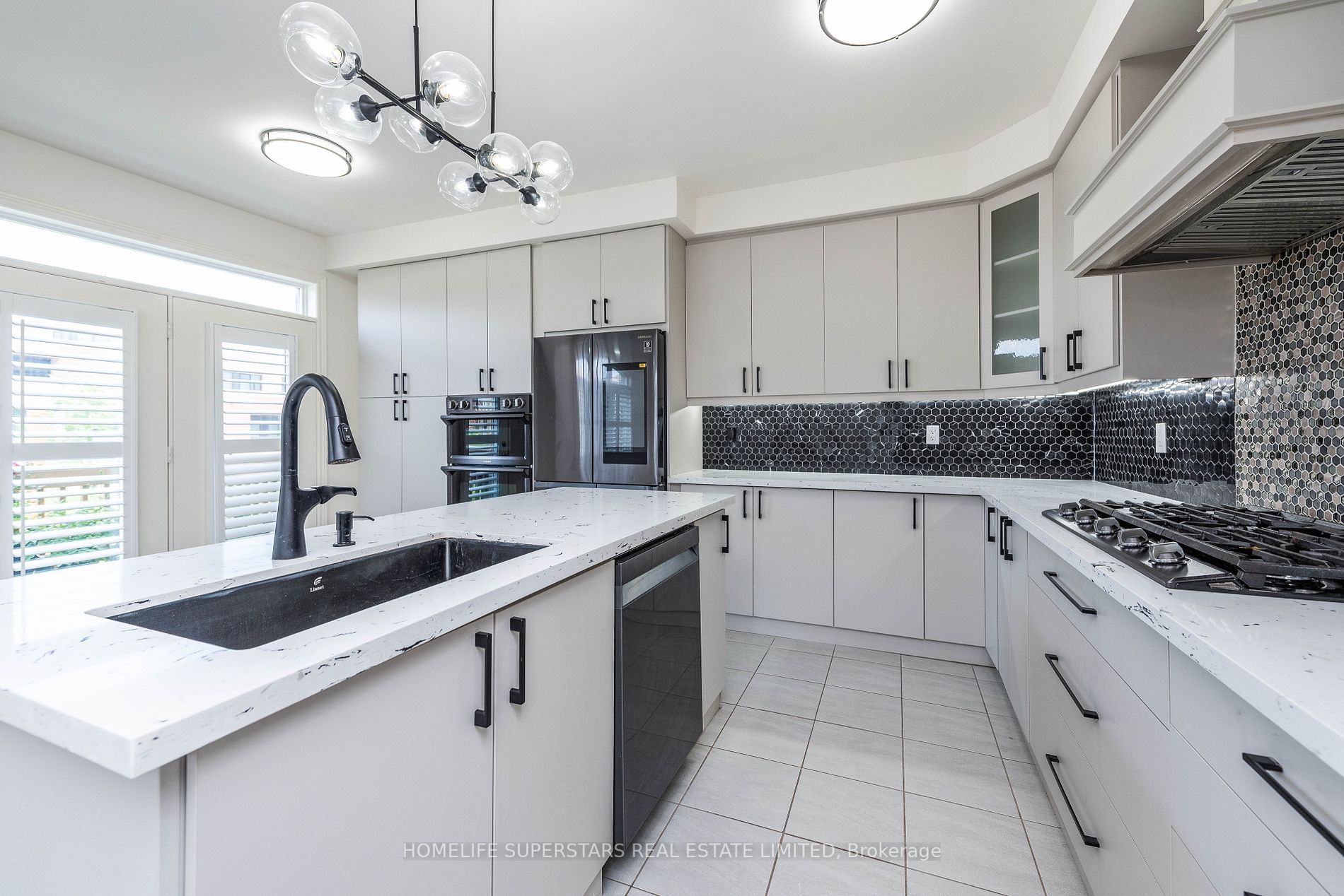 3 Ebenezer Dr