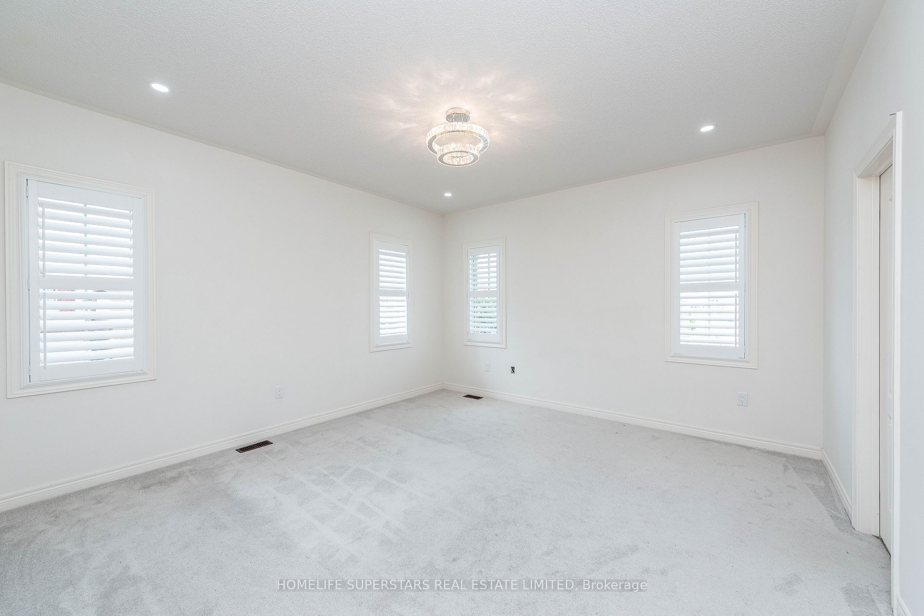 3 Ebenezer Dr
