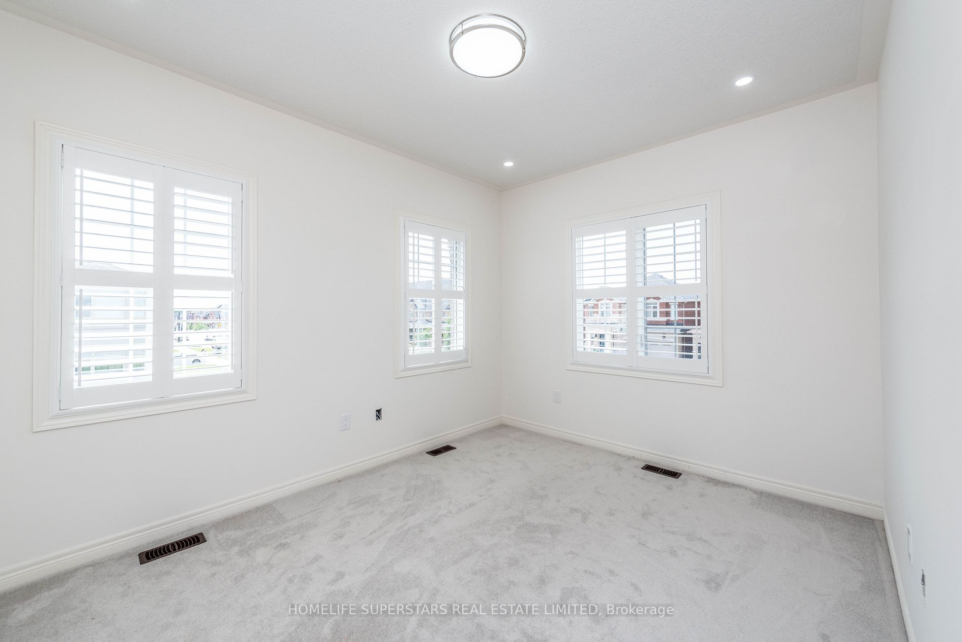 3 Ebenezer Dr