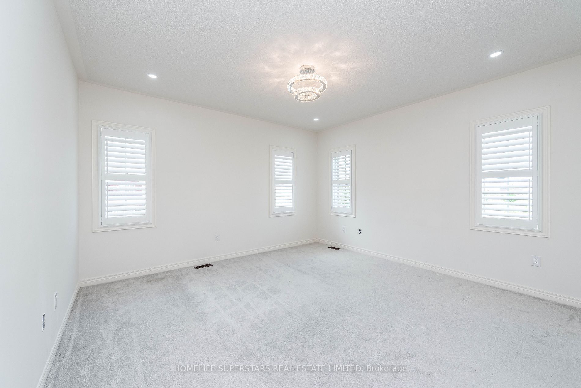 3 Ebenezer Dr