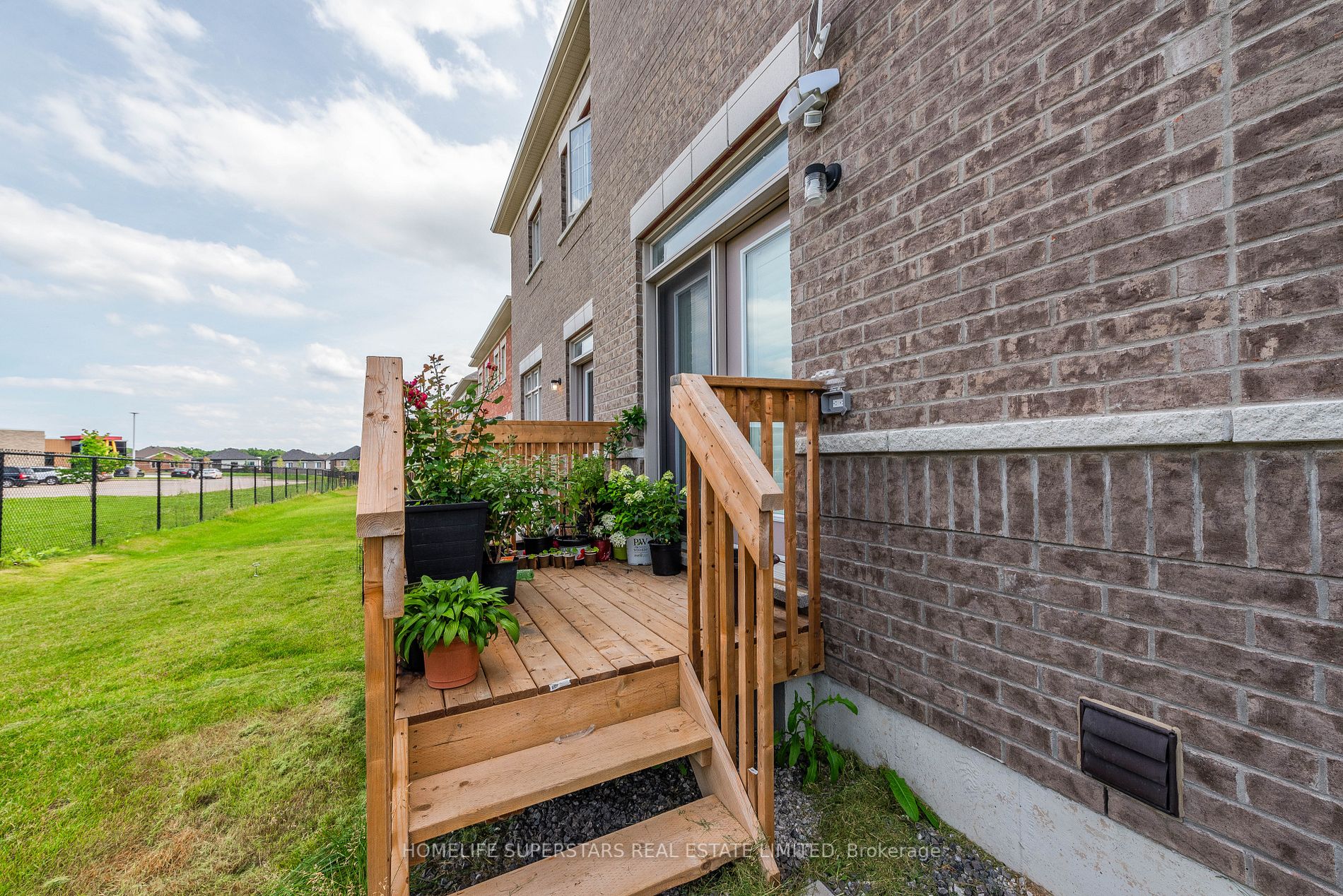 3 Ebenezer Dr