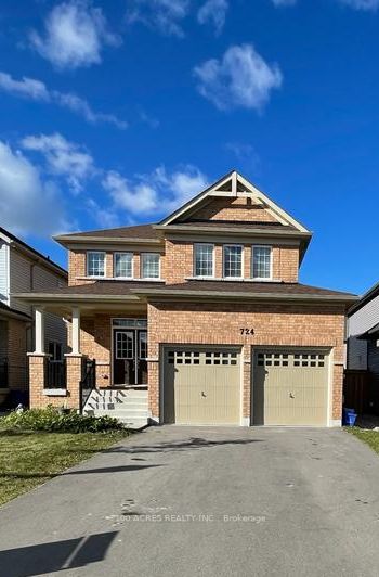 724 Gilmour Cres
