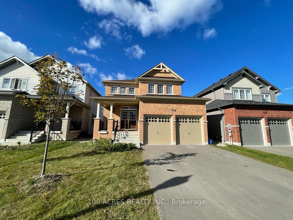 724 Gilmour Cres