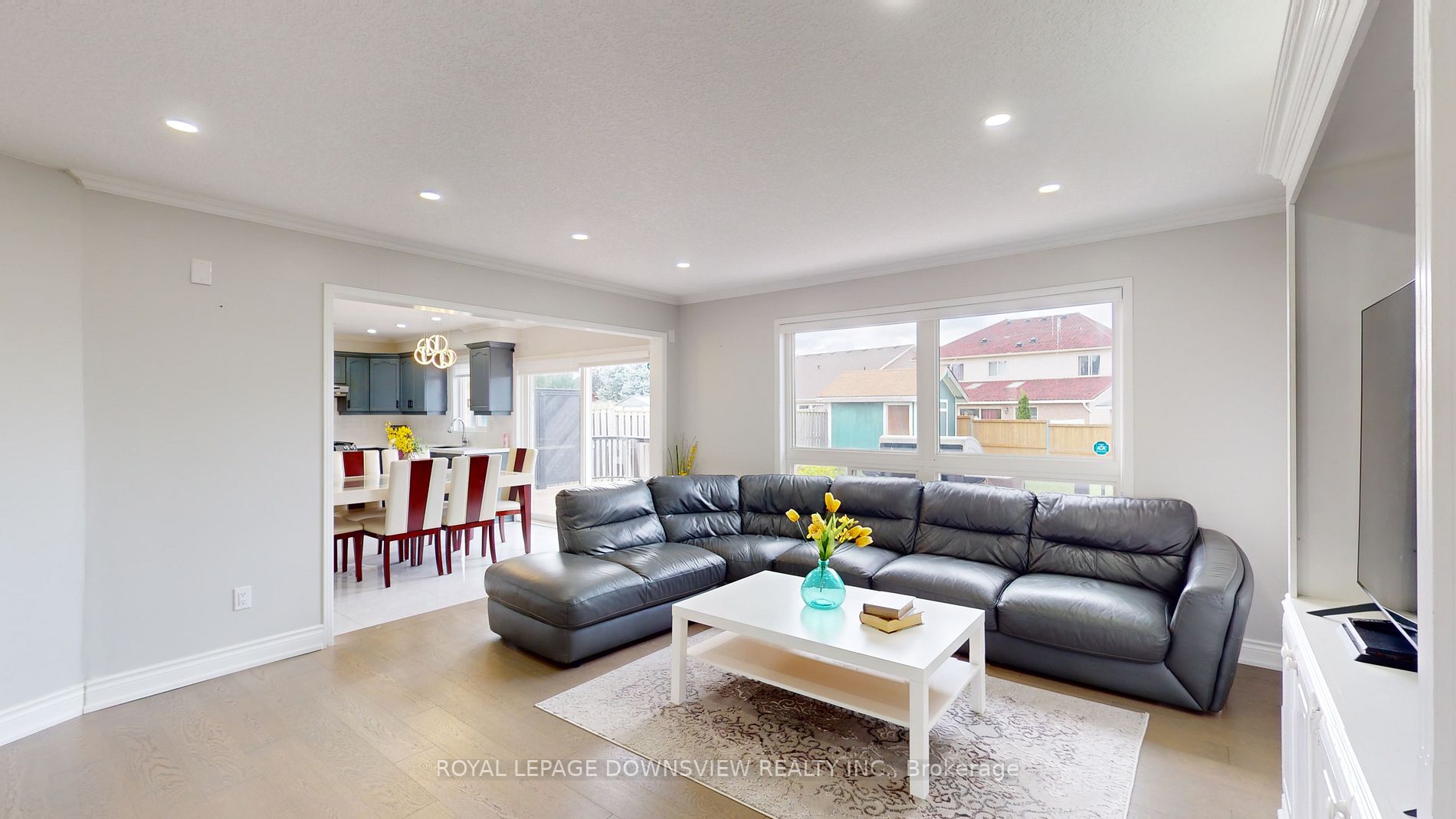 2 Mathews Court