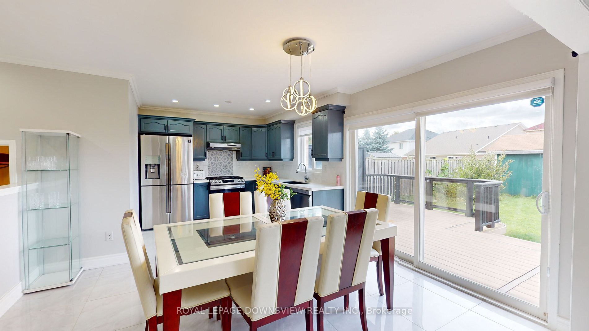 2 Mathews Court