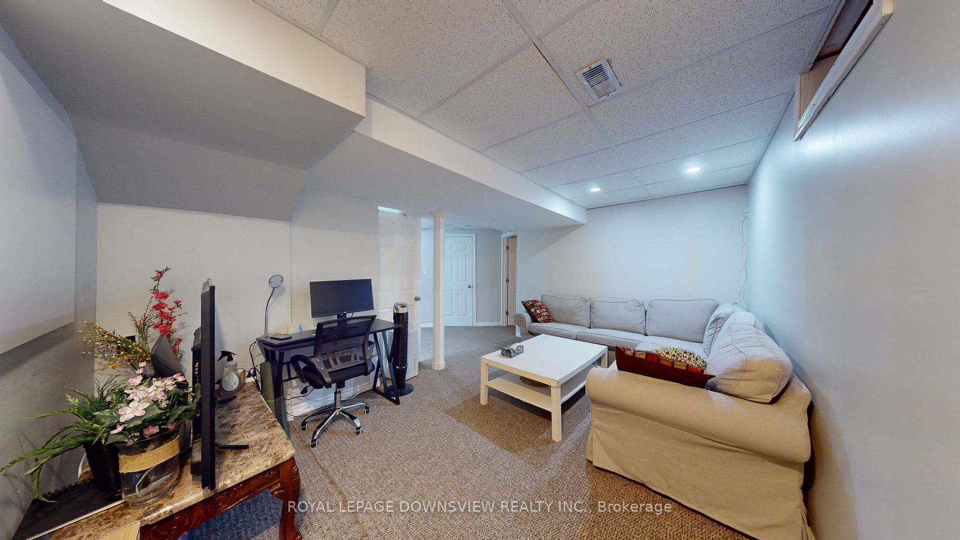 2 Mathews Court