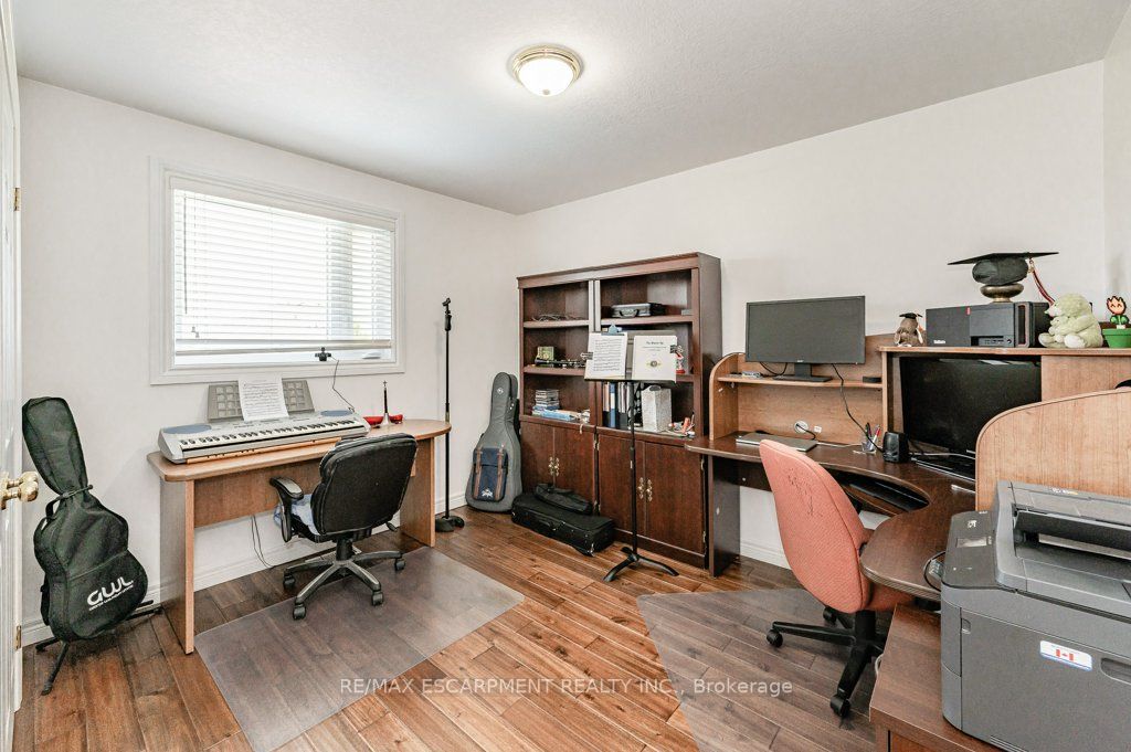 211 Gatestone Dr