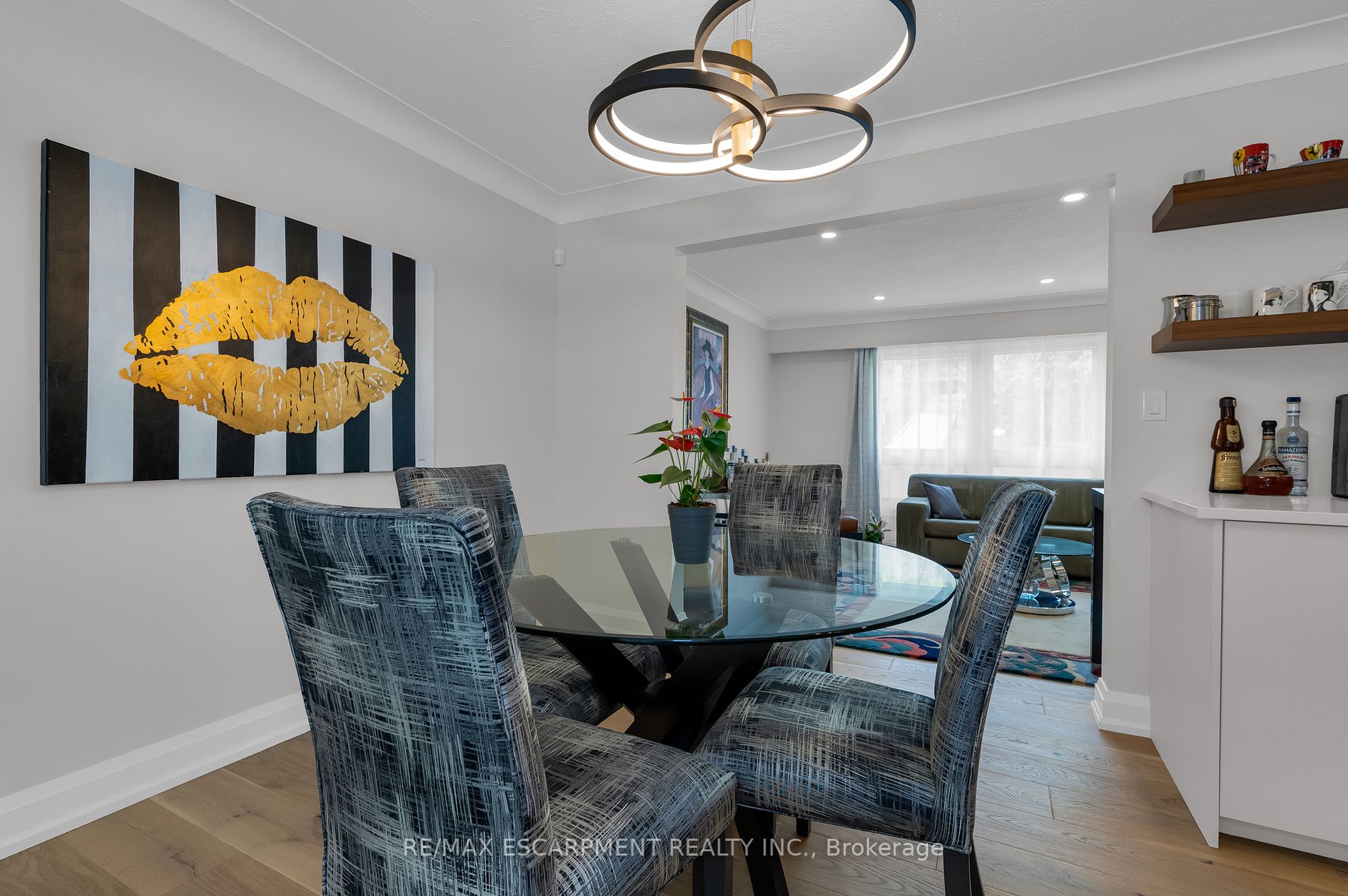 83 Dorchester Dr