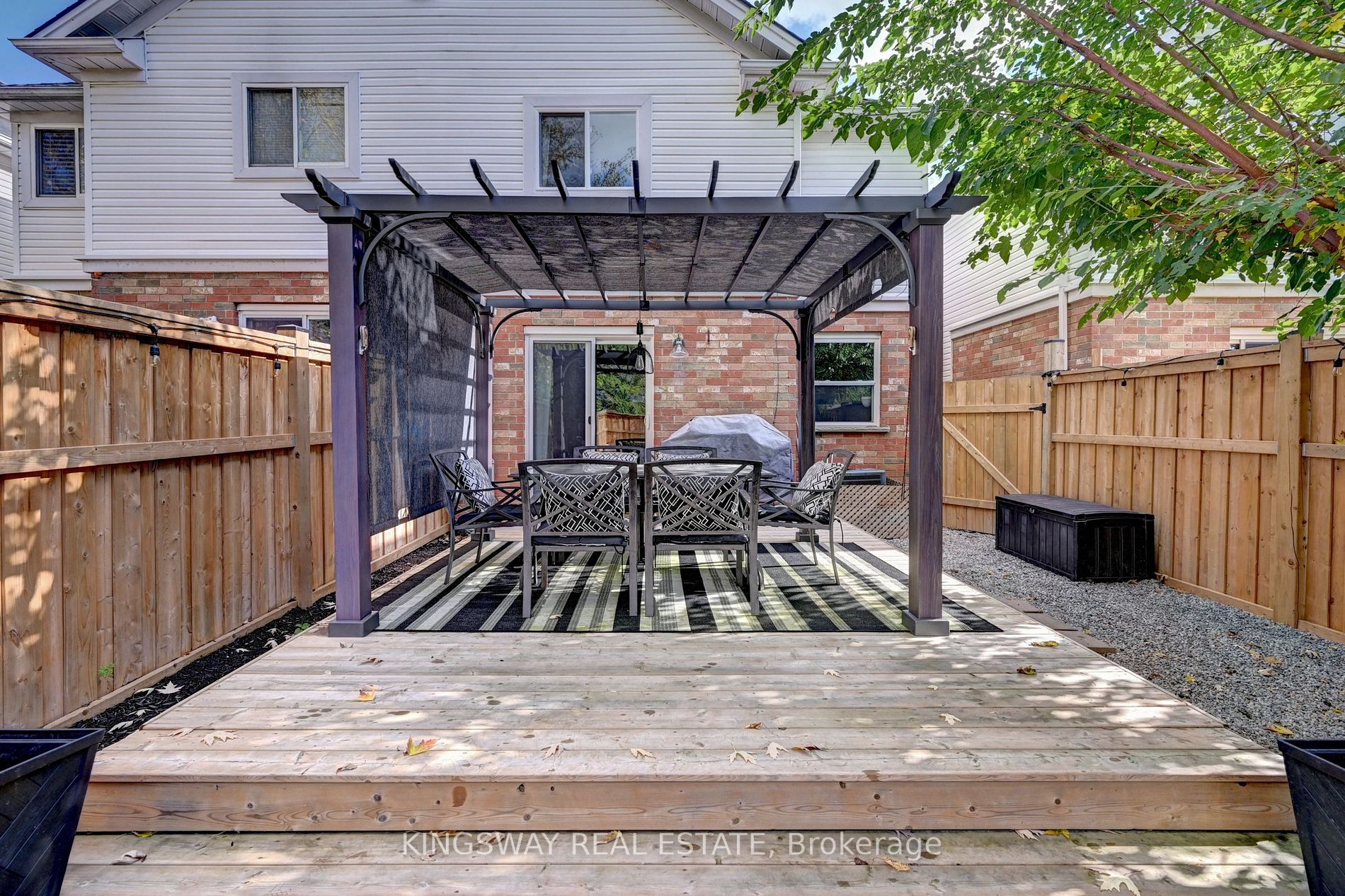 503 Mayflower St