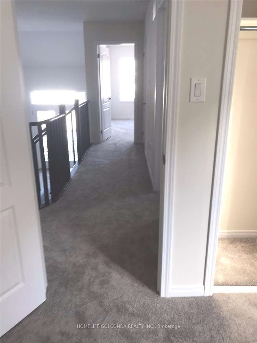 8004 Odell Cres