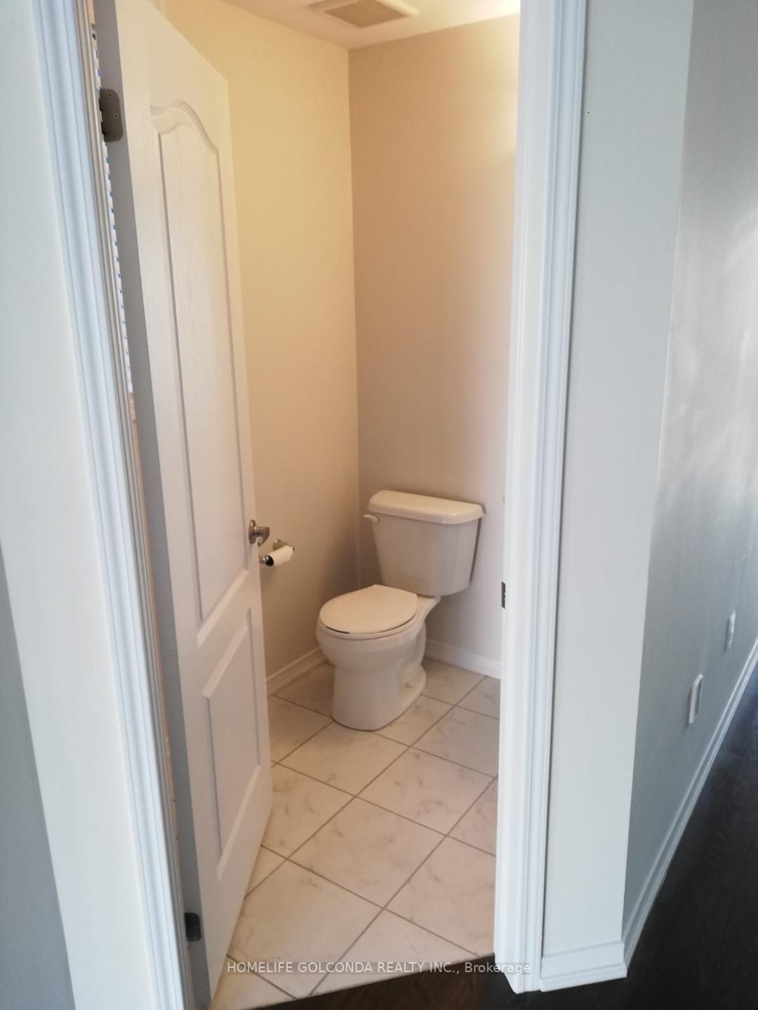 8004 Odell Cres