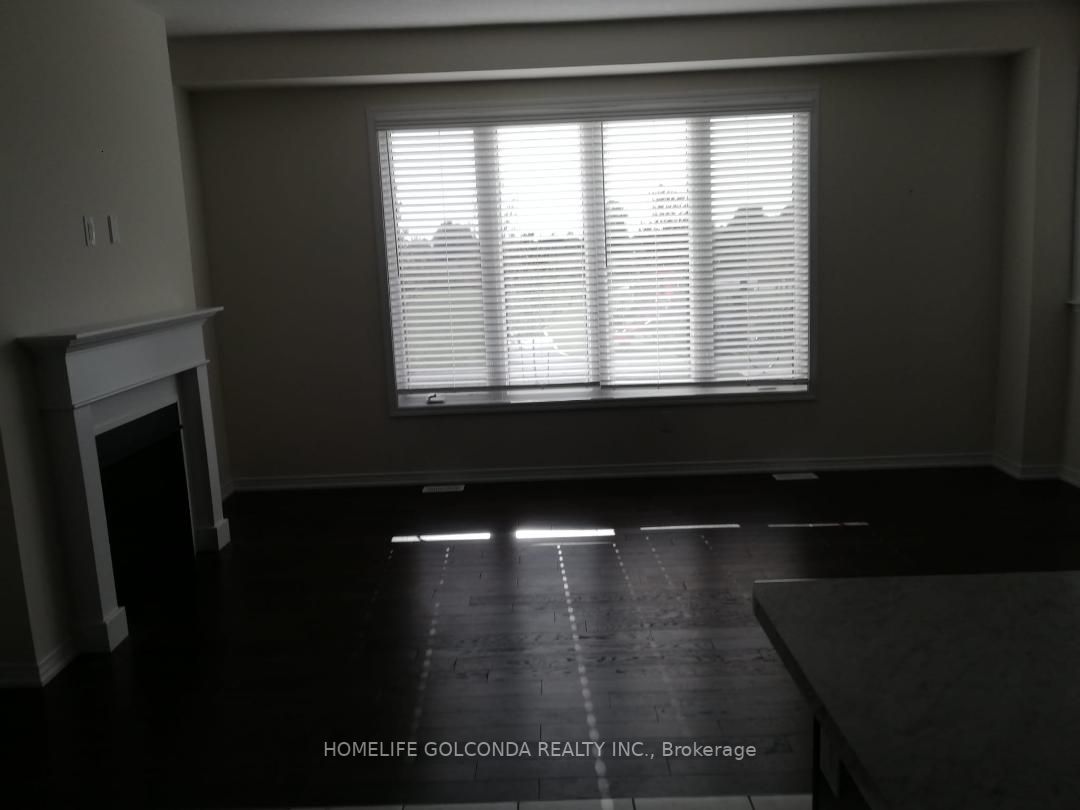 8004 Odell Cres