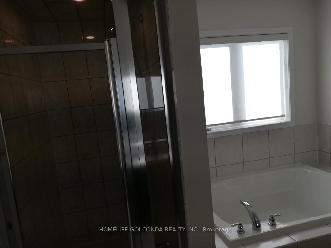 8004 Odell Cres