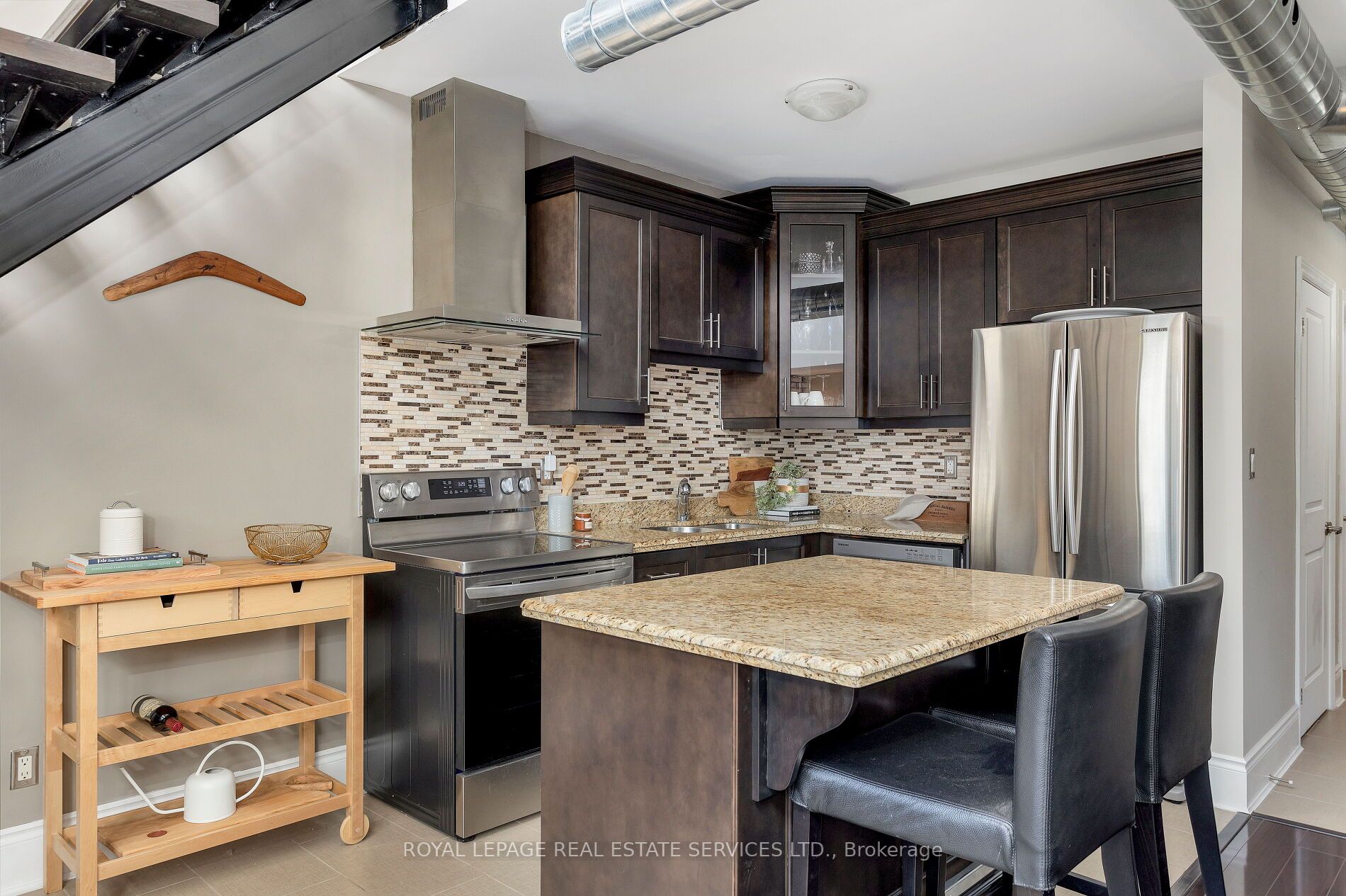 80 King William St, #402