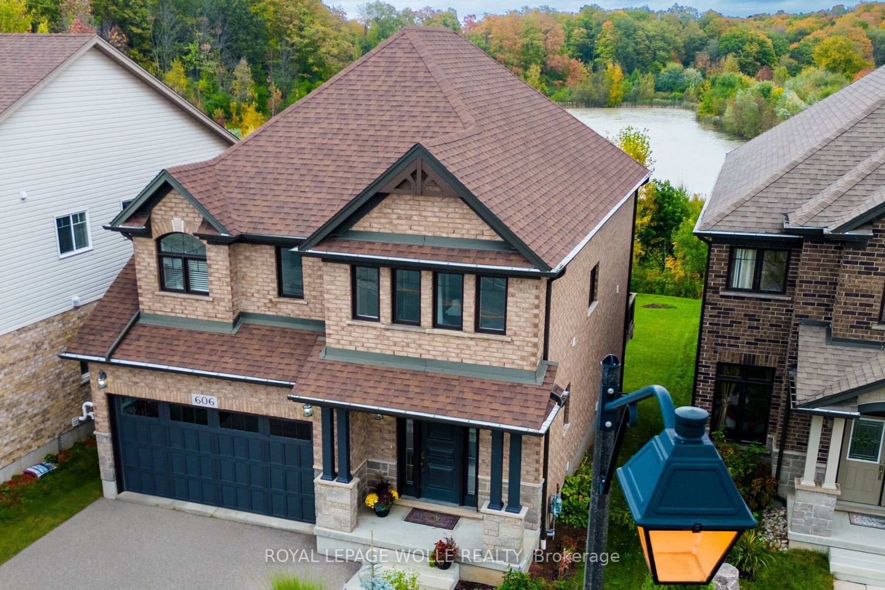 606 Sundew Dr
