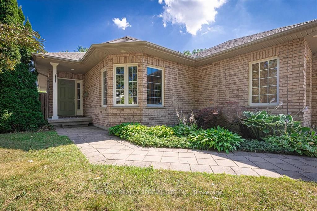 83 Jasmine Dr