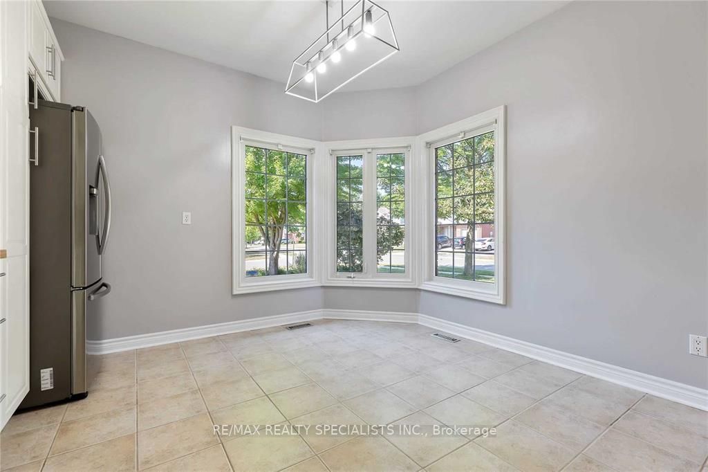 83 Jasmine Dr