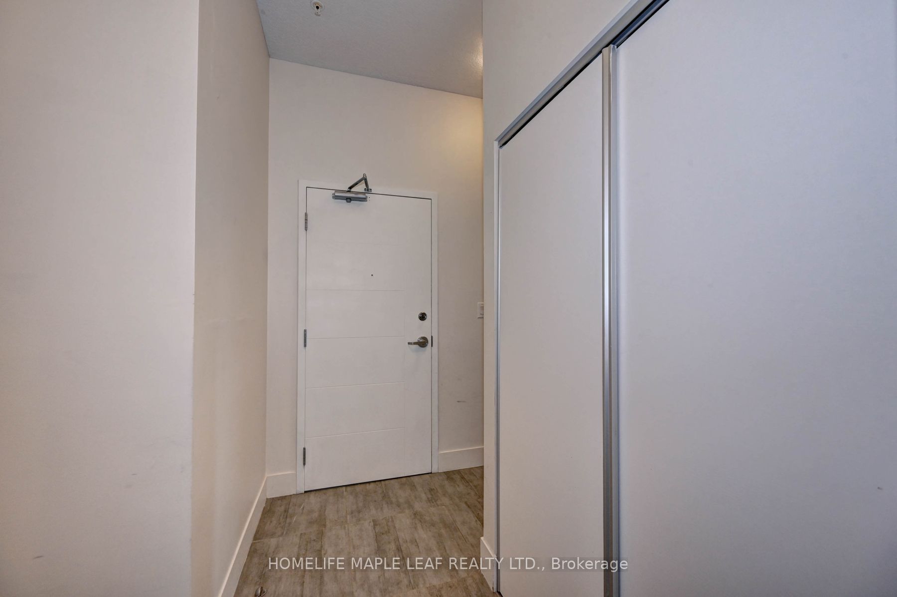 253 Albert St W, #106