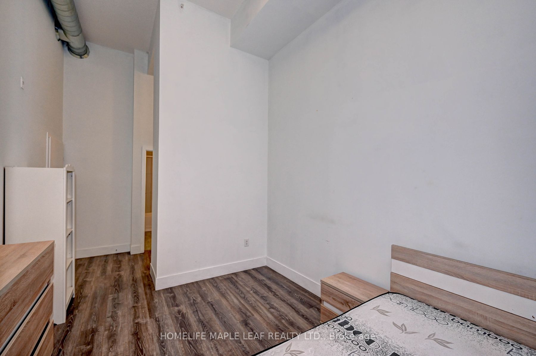 253 Albert St W, #106
