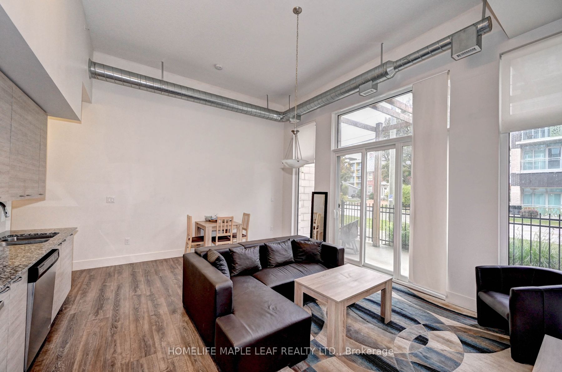 253 Albert St W, #106