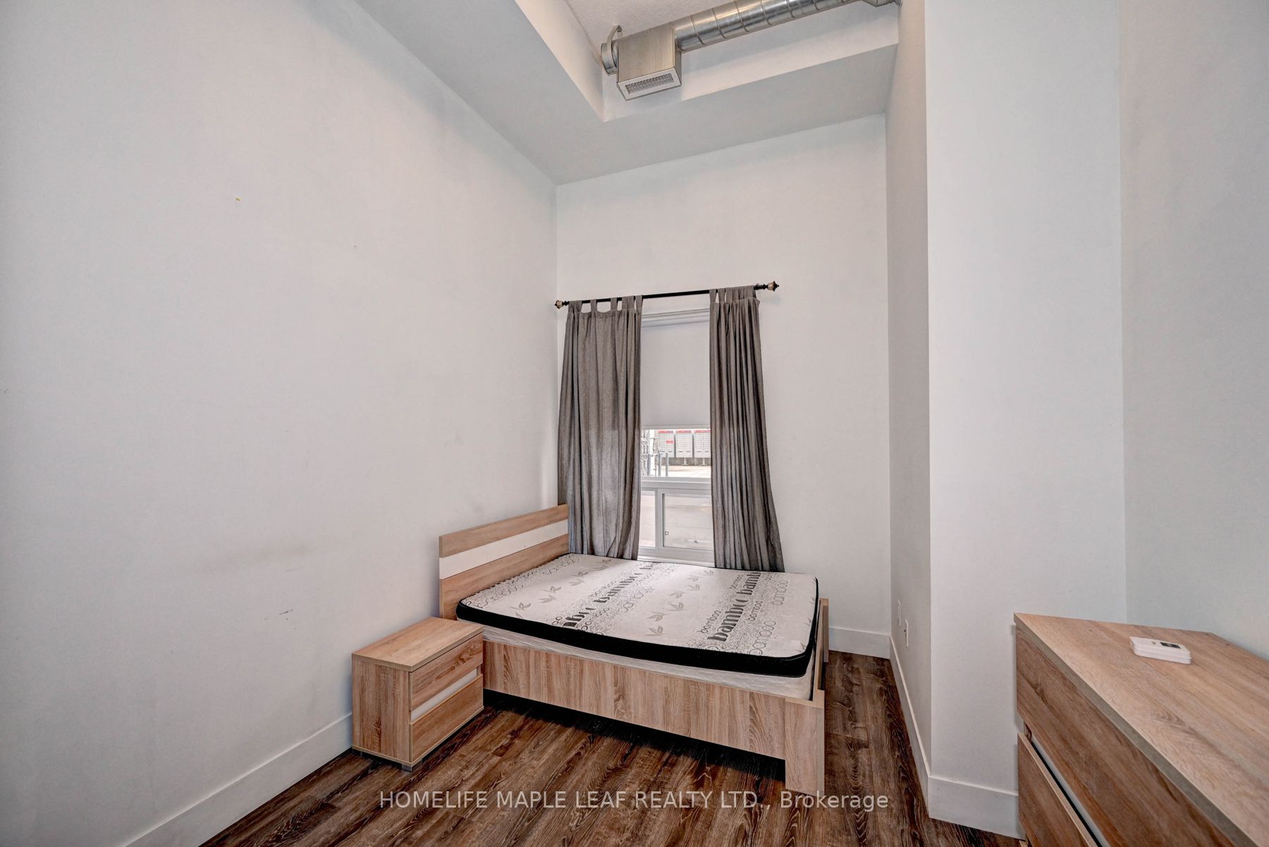 253 Albert St W, #106