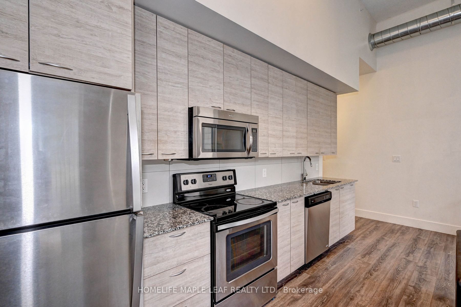 253 Albert St W, #106