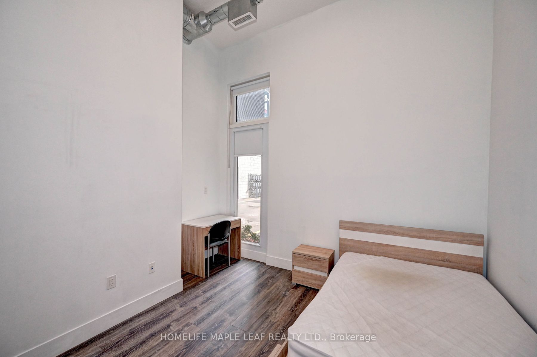 253 Albert St W, #106