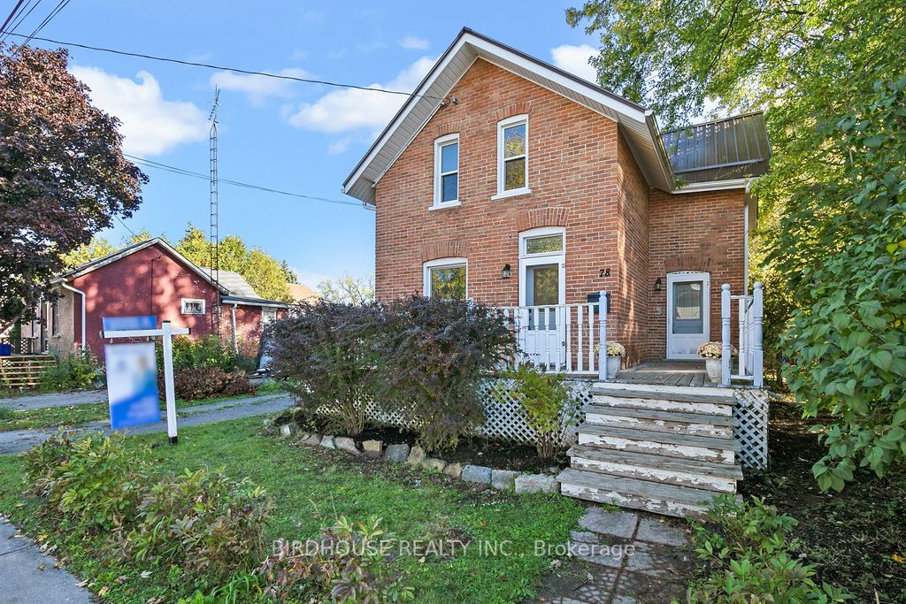 78 Albert St S