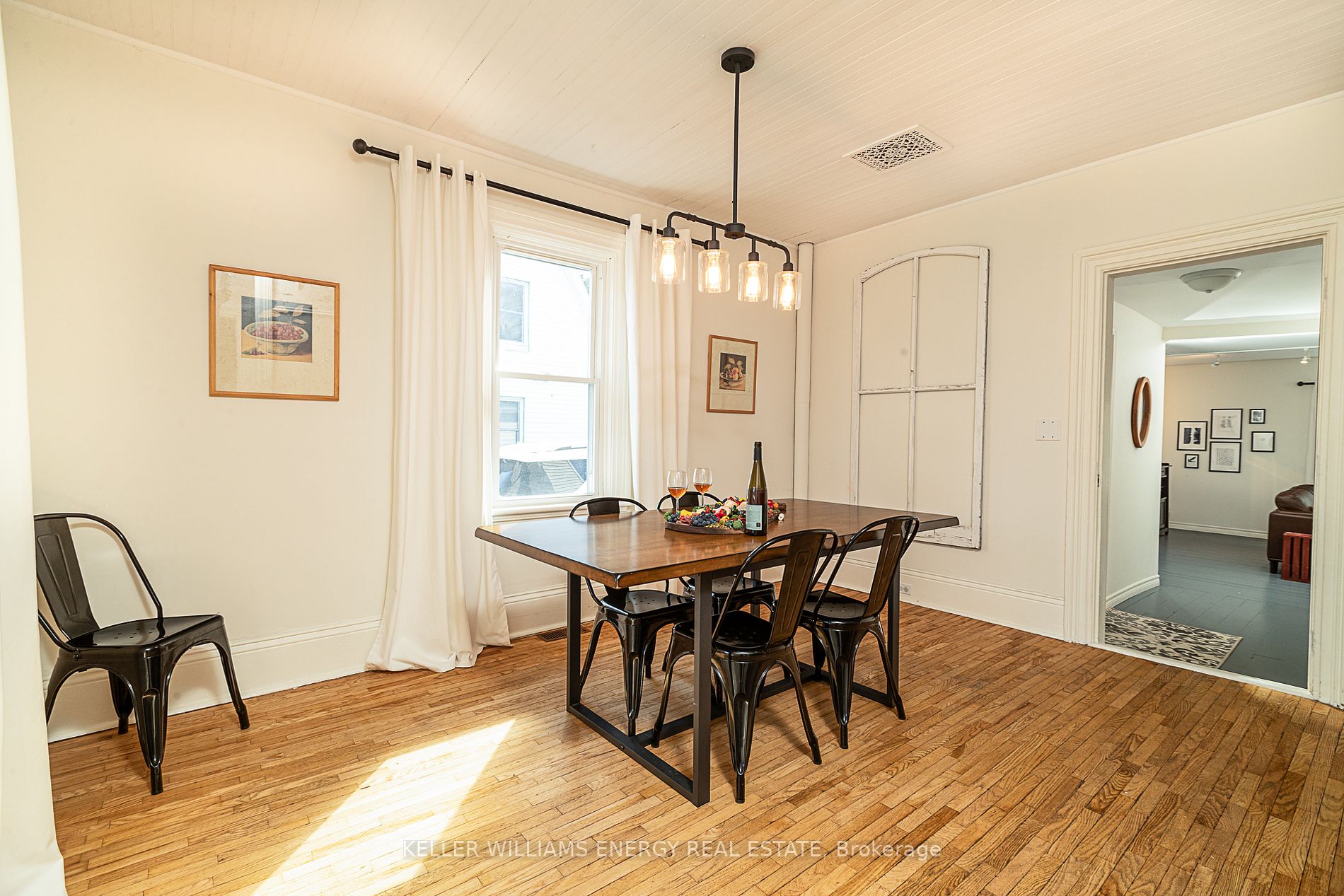 3 Corey St