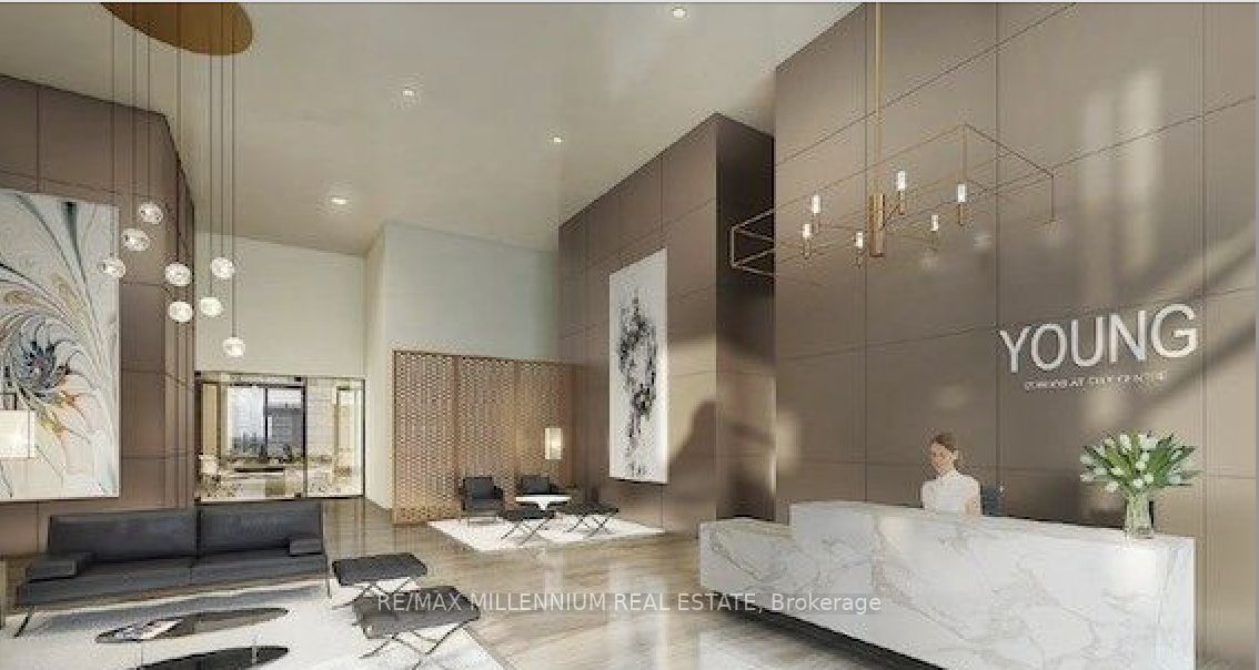 55 Duke St W, #233