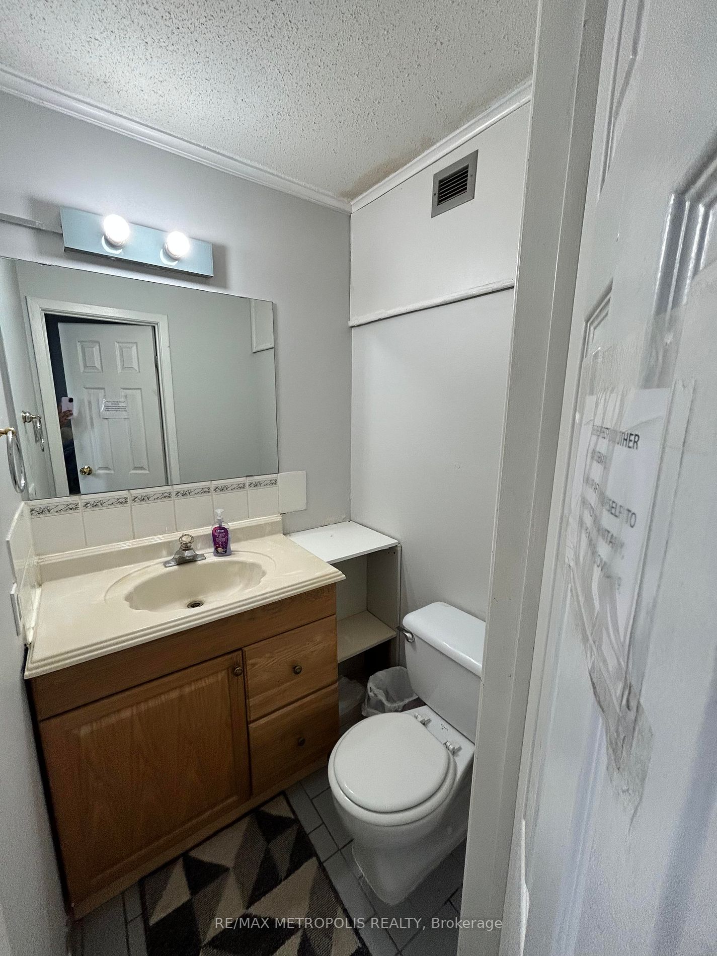 121 University Ave E, #17